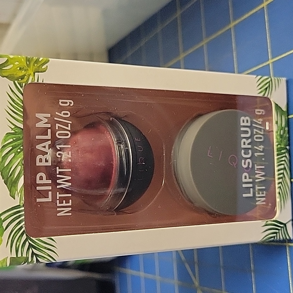 Lique Lip Balm 6g & Scrub 4g Kit NIP - Ambitious